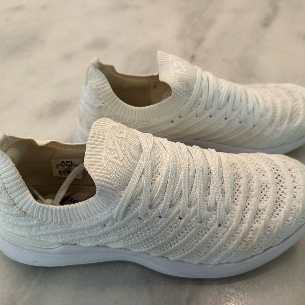 Apl Techloom Wave - Size 9.5 - image 1